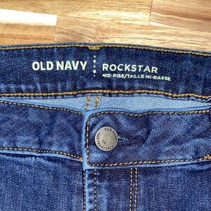 Old Navy Dark Blue Women's Rockstar Mid-Rise Skinny Jeans Size 10 Short
